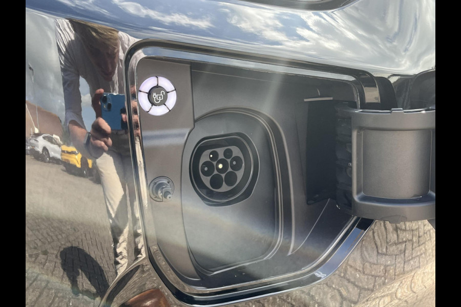 Ford Transit Custom 320 2.5 PHEV L2H1 Limited DC | 233pk | Dubbele Cabine | Dubbele zijschuifdeur | 12-weg verstel- en verwarmbare AGR Stoelen | Inklapbare trekhaak | 17 inch lichtmetalen velgen | Driver Assistance Pack Premium  | Verwarmbaar stuurwiel | Bekleding zijwand en achterdeuren (volledig) | PRIJS EX. BTW INCL. BPM
