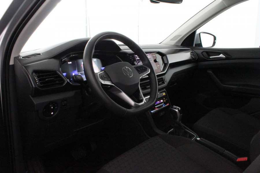 Volkswagen T-Cross 1.0 TSI 110pk Life > Automaat/Camera/Navi/parkeersensoren/All season banden | 0260 |