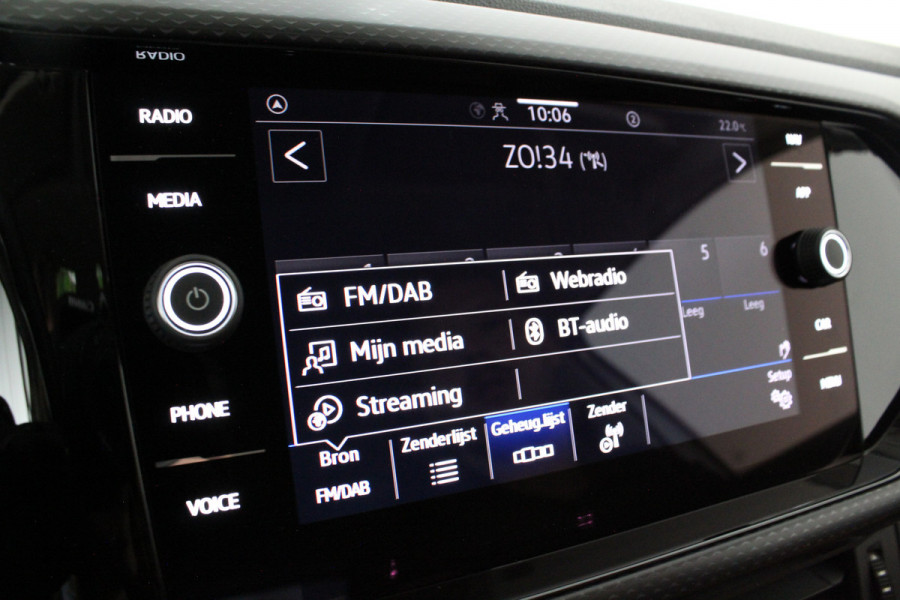 Volkswagen T-Cross 1.0 TSI 110pk Life > Automaat/Camera/Navi/parkeersensoren/All season banden | 0260 |