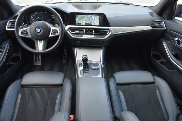 BMW 3 Serie Touring 330e xDrive M-Sport 292 Pk Pano Head-Up Laser Leder 19 Inch BMW 3 Serie Touring 330e xDrive M-Sport 292 Pk Pano Head-Up Laser Leder 19 Inch