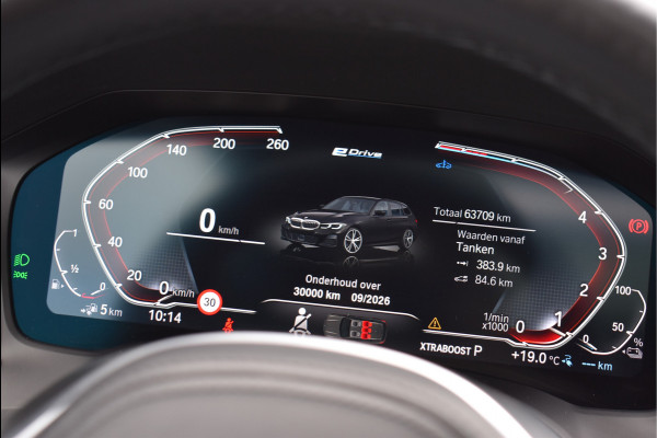 BMW 3 Serie Touring 330e xDrive M-Sport 292 Pk Pano Head-Up Laser Leder 19 Inch BMW 3 Serie Touring 330e xDrive M-Sport 292 Pk Pano Head-Up Laser Leder 19 Inch