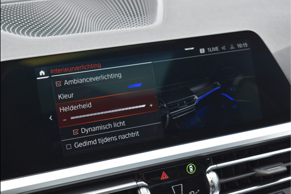 BMW 3 Serie Touring 330e xDrive M-Sport 292 Pk Pano Head-Up Laser Leder 19 Inch BMW 3 Serie Touring 330e xDrive M-Sport 292 Pk Pano Head-Up Laser Leder 19 Inch