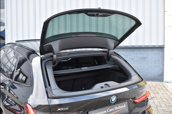 BMW 3 Serie Touring 330e xDrive M-Sport 292 Pk Pano Head-Up Laser Leder 19 Inch BMW 3 Serie Touring 330e xDrive M-Sport 292 Pk Pano Head-Up Laser Leder 19 Inch