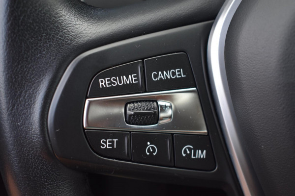 BMW 1-serie 118i Sport line | STOELVERWARMING | APPLE CARPLAY | ANDROID AUTO | NAP | SFEERVERLICHTING