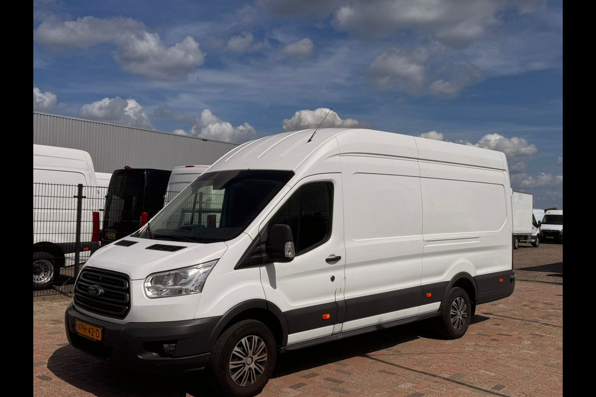 Ford Transit 350 2.0 TDCI L4H3 Trend RWD AIRCO TREKHAAK Ford Transit 350 2.0 TDCI L4H3 Trend RWD AIRCO TREKHAAK