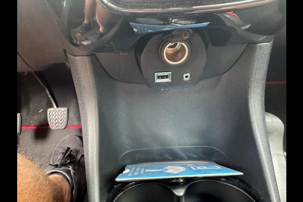Toyota Aygo 1.0 VVT-i x-clusiv / Lederen bekleding / Climate Controle / Handsfree/ Carplay