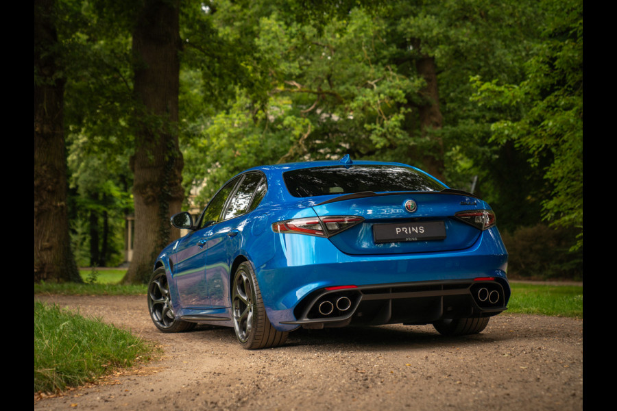 Alfa Romeo Giulia 2.9 V6 Quadrifoglio | Adapt. cruise | Blu Misano | Prins onderhouden