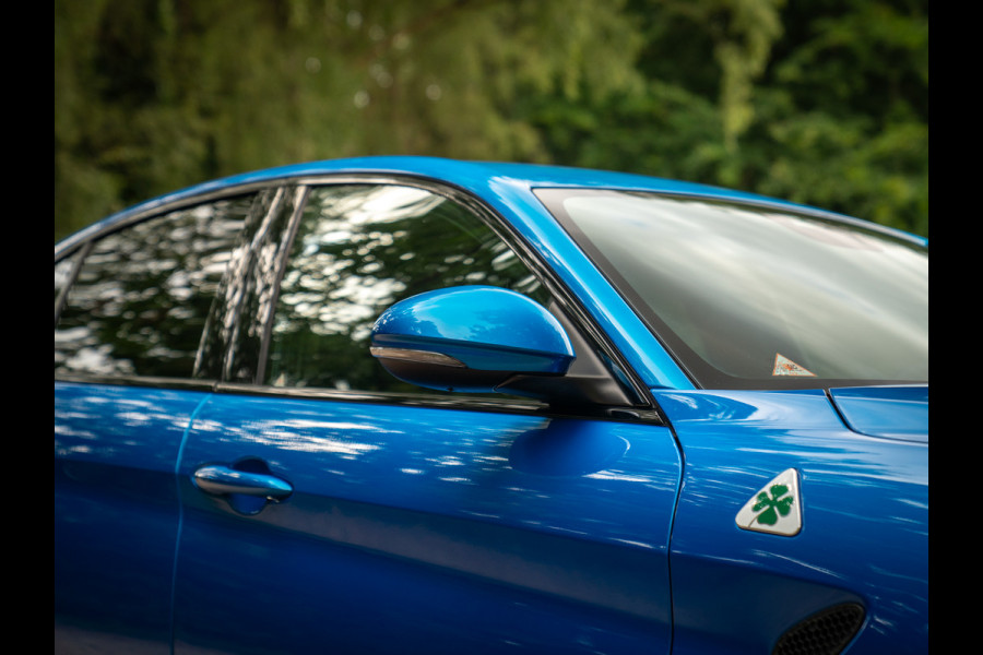 Alfa Romeo Giulia 2.9 V6 Quadrifoglio | Adapt. cruise | Blu Misano | Prins onderhouden