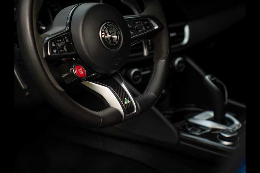 Alfa Romeo Giulia 2.9 V6 Quadrifoglio | Adapt. cruise | Blu Misano | Prins onderhouden