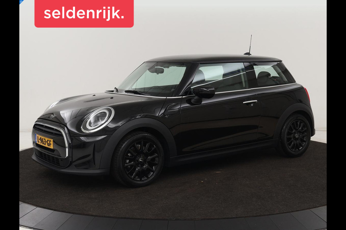 MINI One 1.5 Business Edition | Carplay | Full LED | Navigatie | Climate control | Parkeerhulp | Half leder | Bluetooth MINI One 1.5 Business Edition | Carplay | Full LED | Navigatie | Climate control | Parkeerhulp | Half leder | Bluetooth