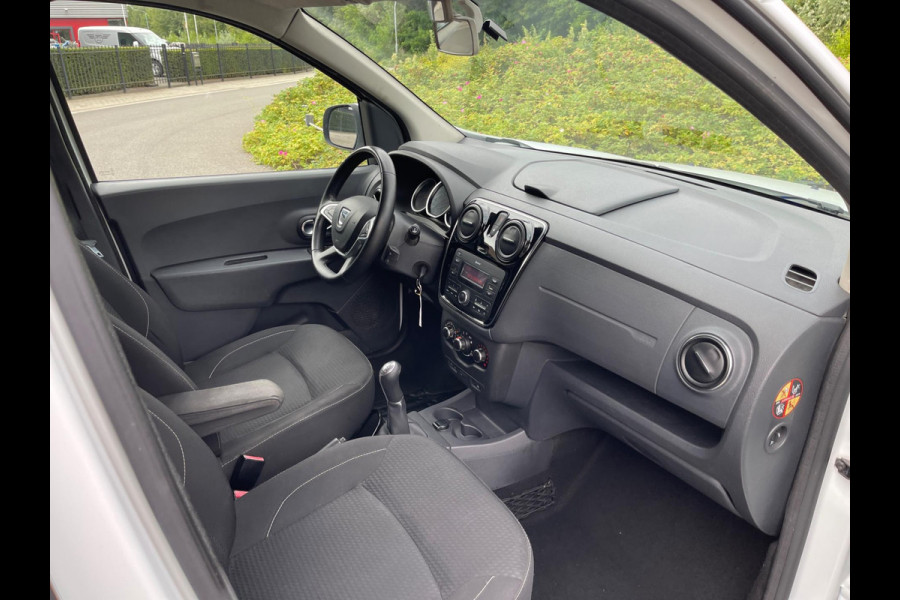 Dacia Lodgy 1.6 MPi AIRCO 7-PERSOONS TREKHAAK