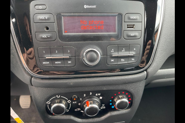 Dacia Lodgy 1.6 MPi AIRCO 7-PERSOONS TREKHAAK