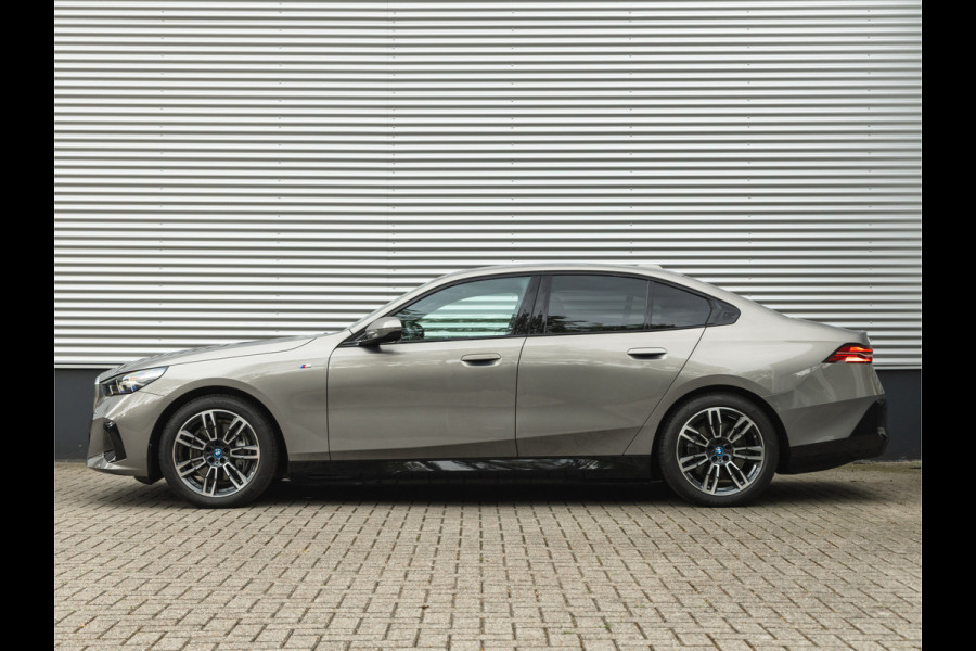 BMW i5 xDrive40 M-Sport - Onderstel Prof - Trekhaak - Bowers & Wilkins - Driving Ass Prof