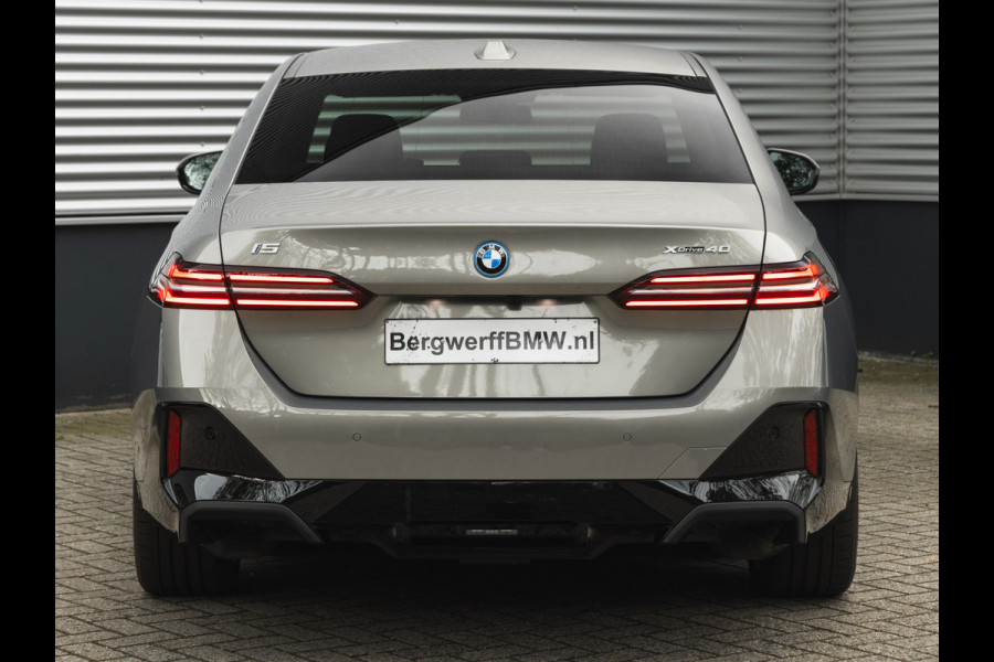 BMW i5 xDrive40 M-Sport - Onderstel Prof - Trekhaak - Bowers & Wilkins - Driving Ass Prof