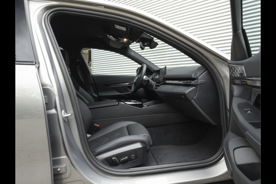 BMW i5 xDrive40 M-Sport - Onderstel Prof - Trekhaak - Bowers & Wilkins - Driving Ass Prof