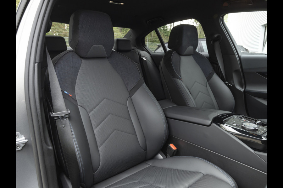 BMW i5 xDrive40 M-Sport - Onderstel Prof - Trekhaak - Bowers & Wilkins - Driving Ass Prof