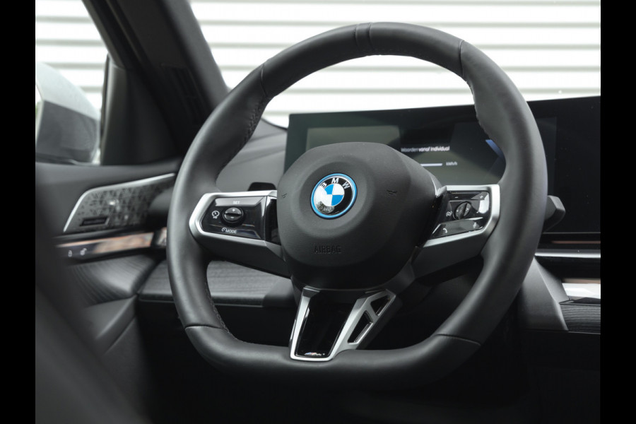 BMW i5 xDrive40 M-Sport - Onderstel Prof - Trekhaak - Bowers & Wilkins - Driving Ass Prof