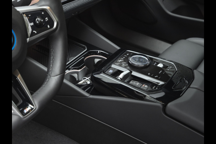 BMW i5 xDrive40 M-Sport - Onderstel Prof - Trekhaak - Bowers & Wilkins - Driving Ass Prof