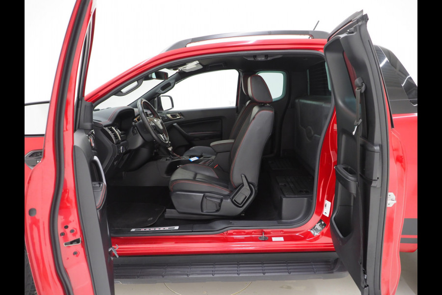 Ford Ranger 2.0 EcoBlue Wildtrak Supercab 4x4 | Trekhaak | Adaptive Cruise | Keyless | Camera | Treeplanken | Carplay