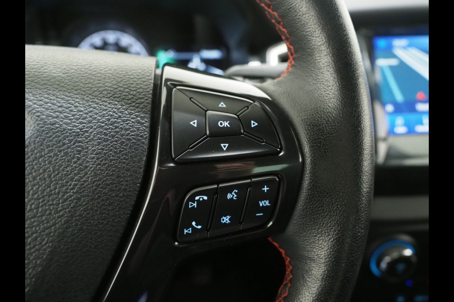 Ford Ranger 2.0 EcoBlue Wildtrak Supercab 4x4 | Trekhaak | Adaptive Cruise | Keyless | Camera | Treeplanken | Carplay