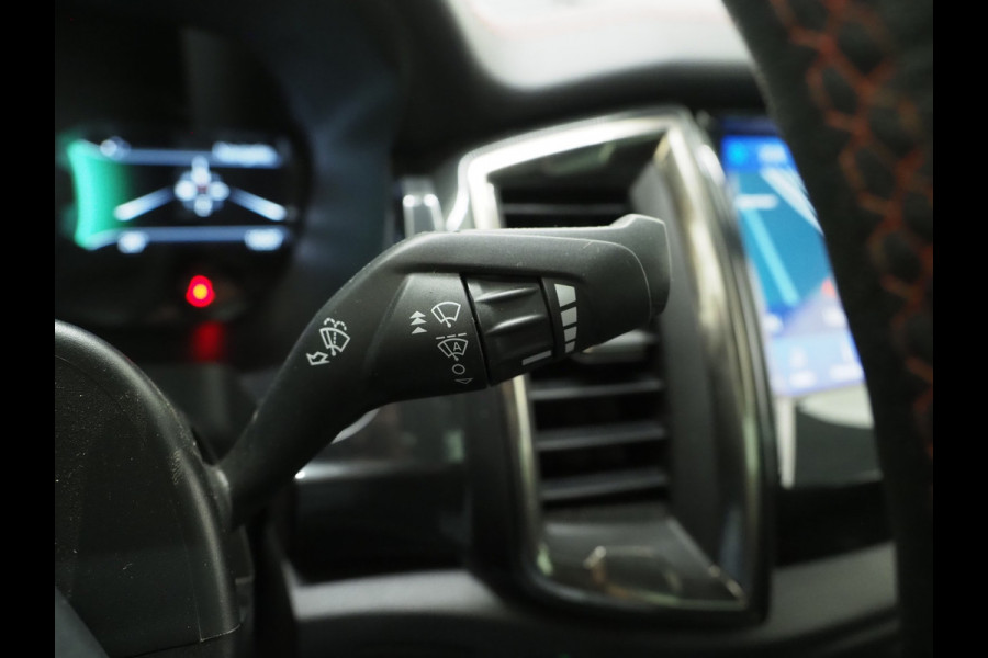 Ford Ranger 2.0 EcoBlue Wildtrak Supercab 4x4 | Trekhaak | Adaptive Cruise | Keyless | Camera | Treeplanken | Carplay