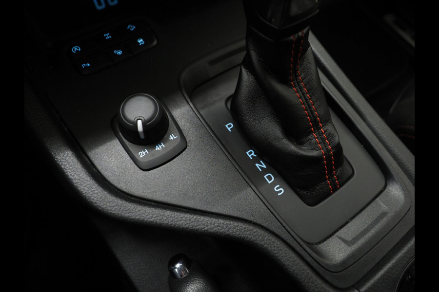 Ford Ranger 2.0 EcoBlue Wildtrak Supercab 4x4 | Trekhaak | Adaptive Cruise | Keyless | Camera | Treeplanken | Carplay