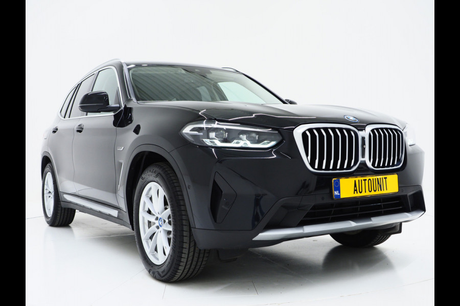 BMW X3 xDrive30e LCI 292PK | Leder | Sportstoelen | 360 | Stoelverwarming | DAB | Carplay