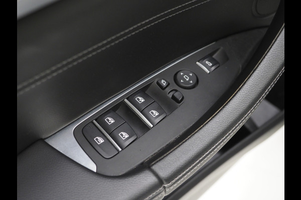 BMW X3 xDrive30e LCI 292PK | Leder | Sportstoelen | 360 | Stoelverwarming | DAB | Carplay