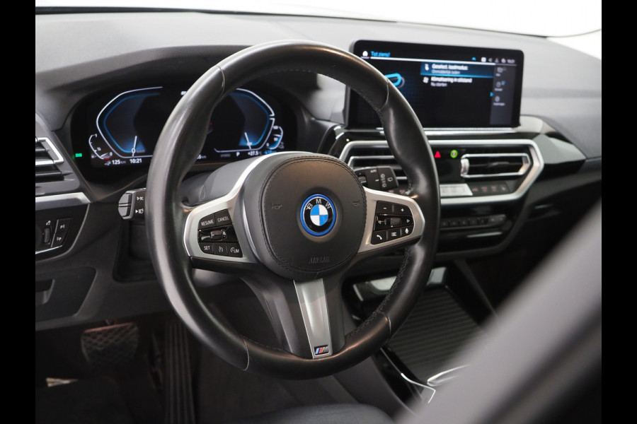 BMW X3 xDrive30e LCI 292PK | Leder | Sportstoelen | 360 | Stoelverwarming | DAB | Carplay