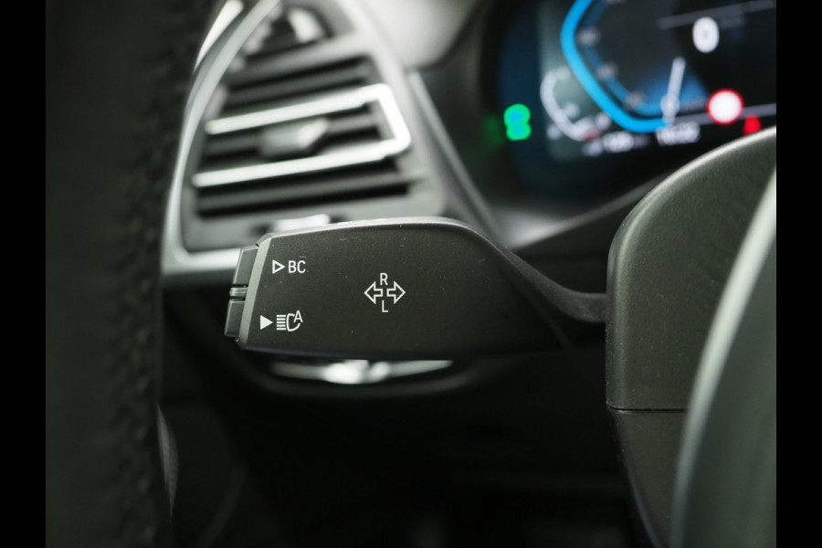 BMW X3 xDrive30e LCI 292PK | Leder | Sportstoelen | 360 | Stoelverwarming | DAB | Carplay