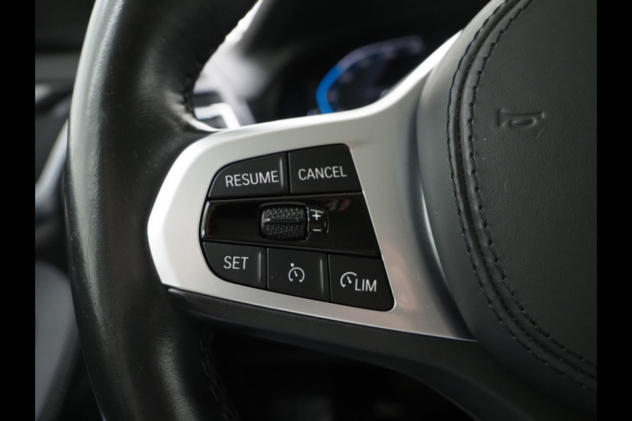 BMW X3 xDrive30e LCI 292PK | Leder | Sportstoelen | 360 | Stoelverwarming | DAB | Carplay