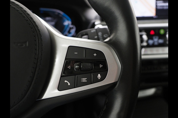 BMW X3 xDrive30e LCI 292PK | Leder | Sportstoelen | 360 | Stoelverwarming | DAB | Carplay
