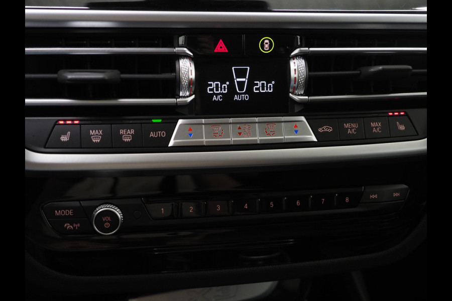 BMW X3 xDrive30e LCI 292PK | Leder | Sportstoelen | 360 | Stoelverwarming | DAB | Carplay