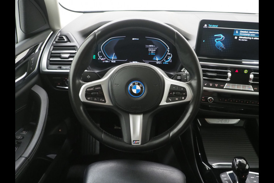 BMW X3 xDrive30e LCI 292PK | Leder | Sportstoelen | 360 | Stoelverwarming | DAB | Carplay