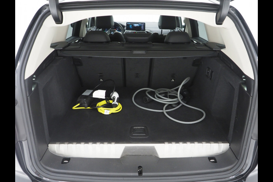 BMW X3 xDrive30e LCI 292PK | Leder | Sportstoelen | 360 | Stoelverwarming | DAB | Carplay