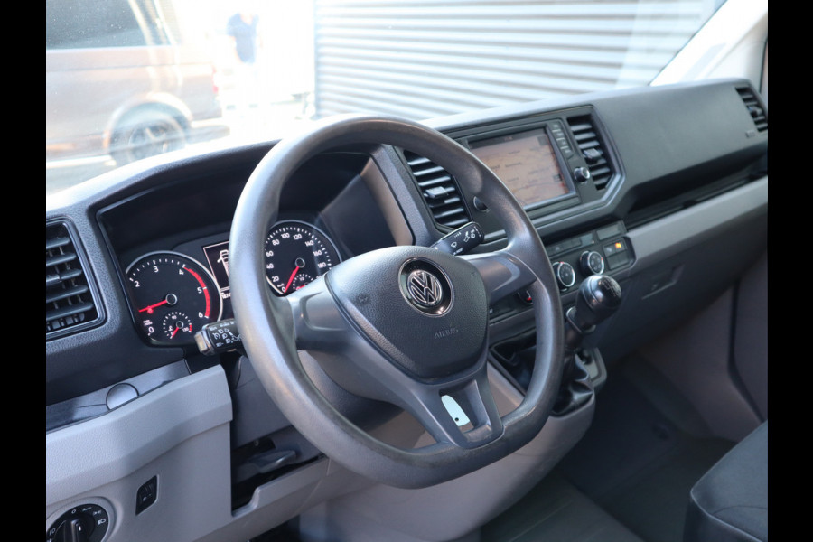 Volkswagen Crafter 2.0 TDI 141pk Euro 6 L3H3 L2H2 - Trekhaak 3t KG - Cruise