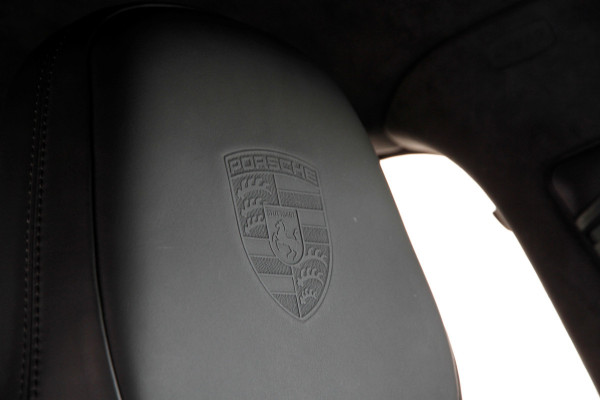 Porsche Cayenne Coupé 3.0 E-Hybrid | BTW | Sport Chrono | Achteras | Carbon