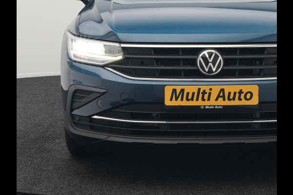 Volkswagen Tiguan 1.4 TSI eHybrid Life Plug In Hybrid 245pk Dealer O.H PHEV | Trekhaak Af Fabriek | Panodak | Adaptive Cruise | Camera | Sportstoelen Verwarmd | Navigatie | Stuurverwarming | Virtual | DAB |