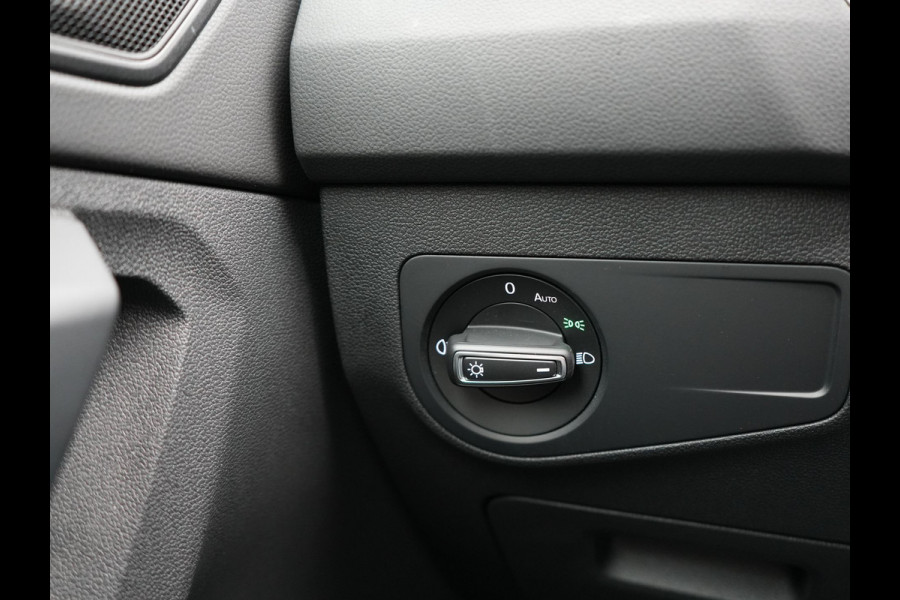 Volkswagen Tiguan 1.4 TSI eHybrid Life Plug In Hybrid 245pk Dealer O.H PHEV | Trekhaak Af Fabriek | Panodak | Adaptive Cruise | Camera | Sportstoelen Verwarmd | Navigatie | Stuurverwarming | Virtual | DAB |