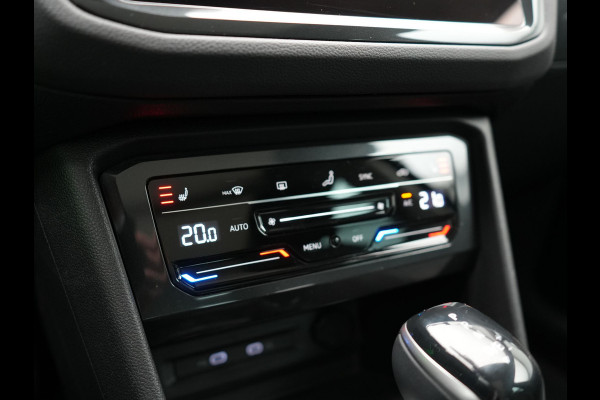 Volkswagen Tiguan 1.4 TSI eHybrid Life Plug In Hybrid 245pk Dealer O.H PHEV | Trekhaak Af Fabriek | Panodak | Adaptive Cruise | Camera | Sportstoelen Verwarmd | Navigatie | Stuurverwarming | Virtual | DAB |