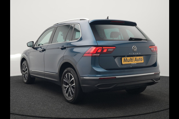Volkswagen Tiguan 1.4 TSI eHybrid Life Plug In Hybrid 245pk Dealer O.H PHEV | Trekhaak Af Fabriek | Panodak | Adaptive Cruise | Camera | Sportstoelen Verwarmd | Navigatie | Stuurverwarming | Virtual | DAB |