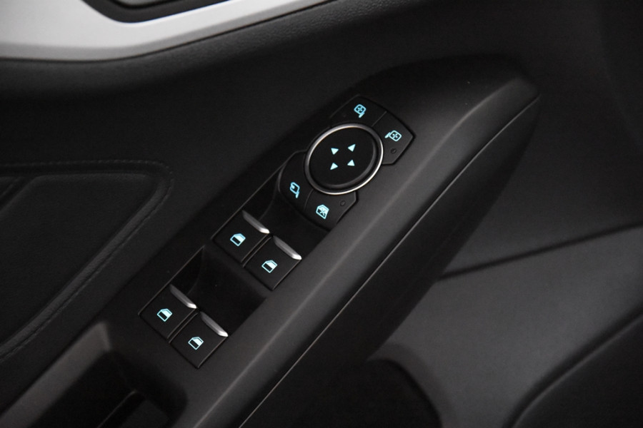 Ford Focus EcoBoost Titanium *Automaat*Navigatie*Parkassist*