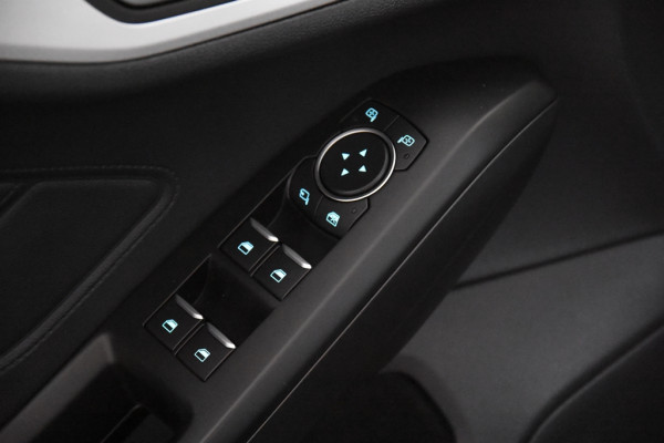 Ford Focus EcoBoost Titanium *Automaat*Navigatie*Parkassist*