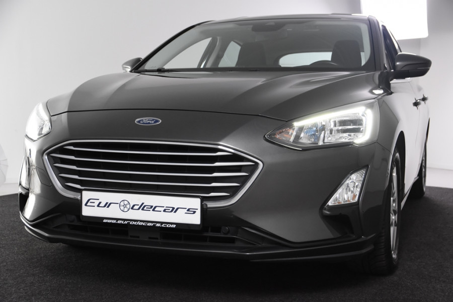 Ford Focus EcoBoost Titanium *Automaat*Navigatie*Parkassist*