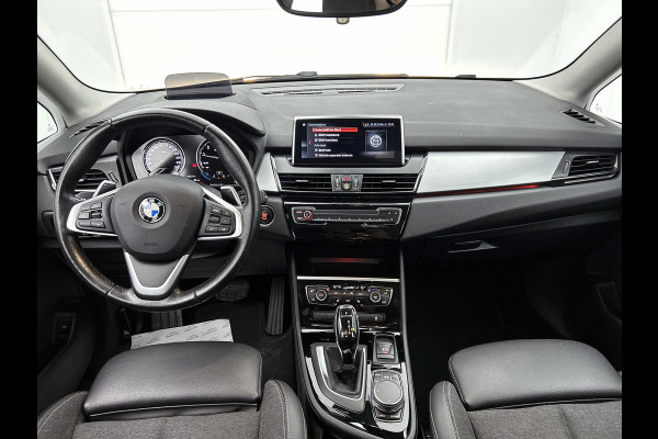 BMW 2 Serie Active Tourer 220i Executive | 192 PK | StoelverW | TrekH | Head up | AchterCAM | Cruise contl | Dealr ondH | Climate