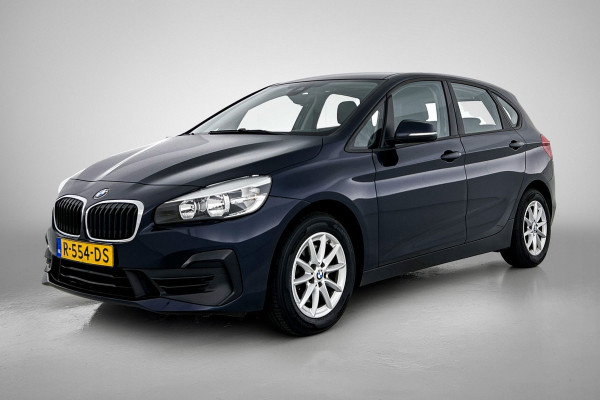 BMW 2 Serie Active Tourer 220i Executive | 192 PK | StoelverW | TrekH | Head up | AchterCAM | Cruise contl | Dealr ondH | Climate