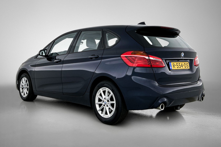 BMW 2 Serie Active Tourer 220i Executive | 192 PK | StoelverW | TrekH | Head up | AchterCAM | Cruise contl | Dealr ondH | Climate