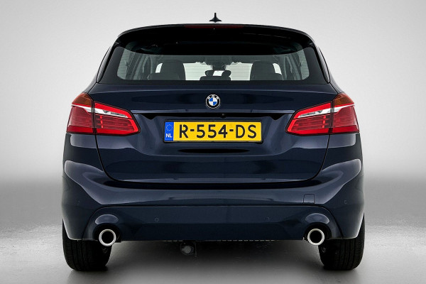 BMW 2 Serie Active Tourer 220i Executive | 192 PK | StoelverW | TrekH | Head up | AchterCAM | Cruise contl | Dealr ondH | Climate