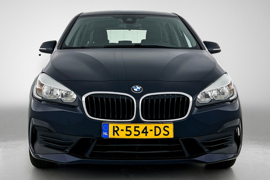 BMW 2 Serie Active Tourer 220i Executive | 192 PK | StoelverW | TrekH | Head up | AchterCAM | Cruise contl | Dealr ondH | Climate