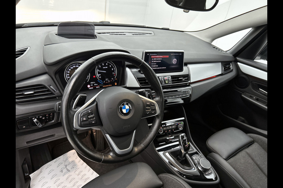 BMW 2 Serie Active Tourer 220i Executive | 192 PK | StoelverW | TrekH | Head up | AchterCAM | Cruise contl | Dealr ondH | Climate